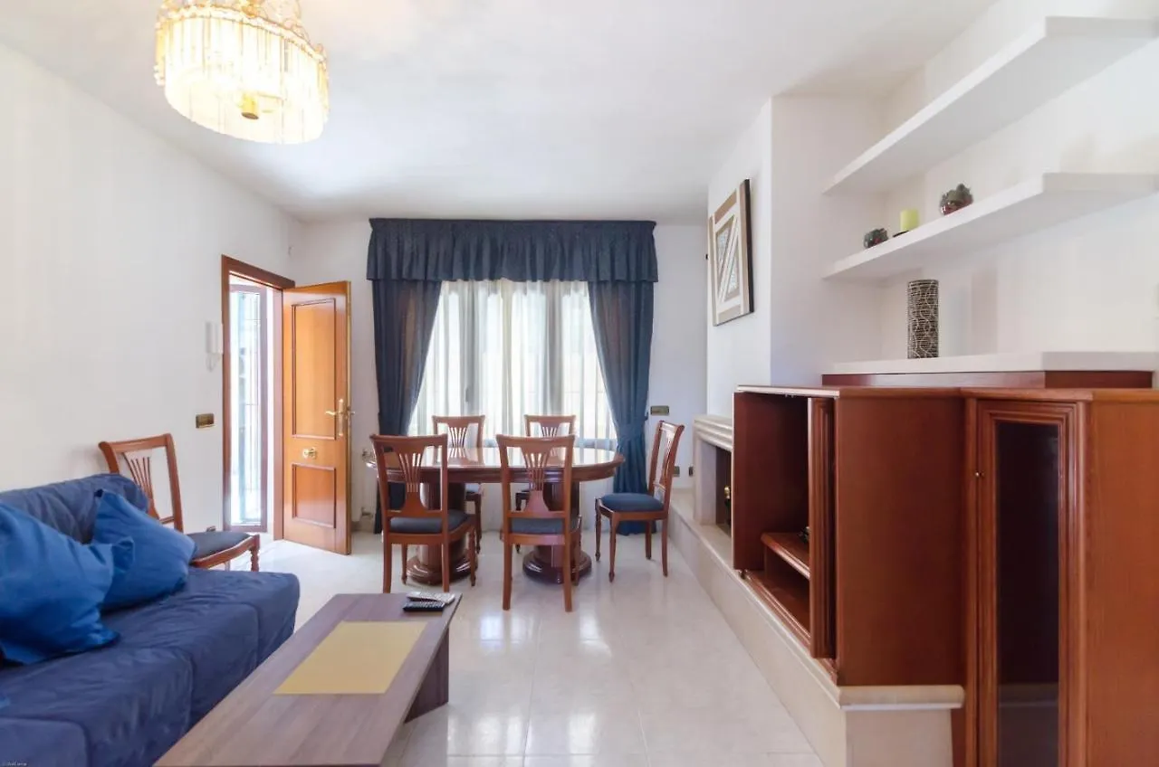 Club Villamar - Comodo Lloret de Mar 0*,  İspanya