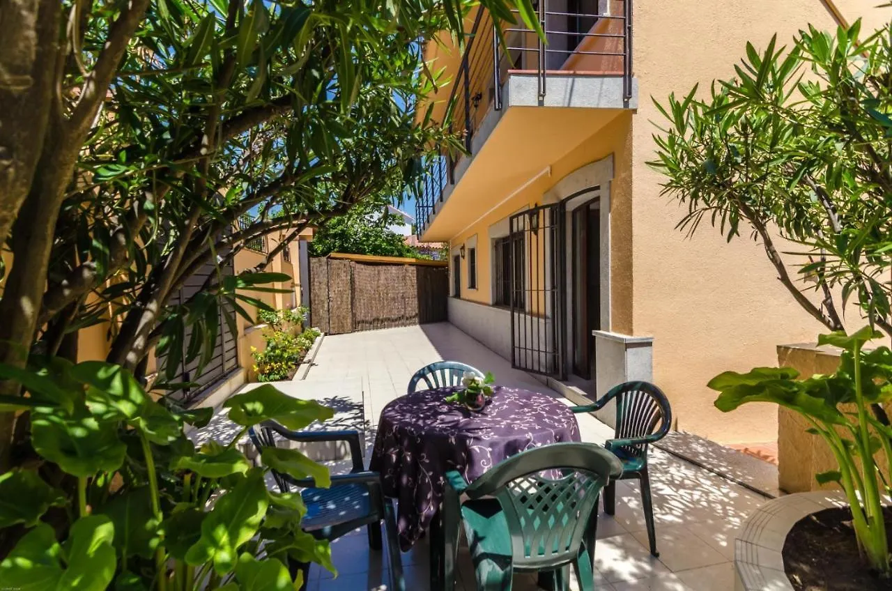 Club Villamar - Comodo Lloret de Mar İspanya